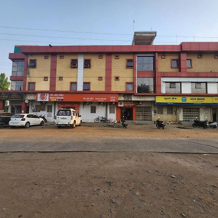 Shivani Inn Hotel & Banquet Seoni  エクステリア 写真
