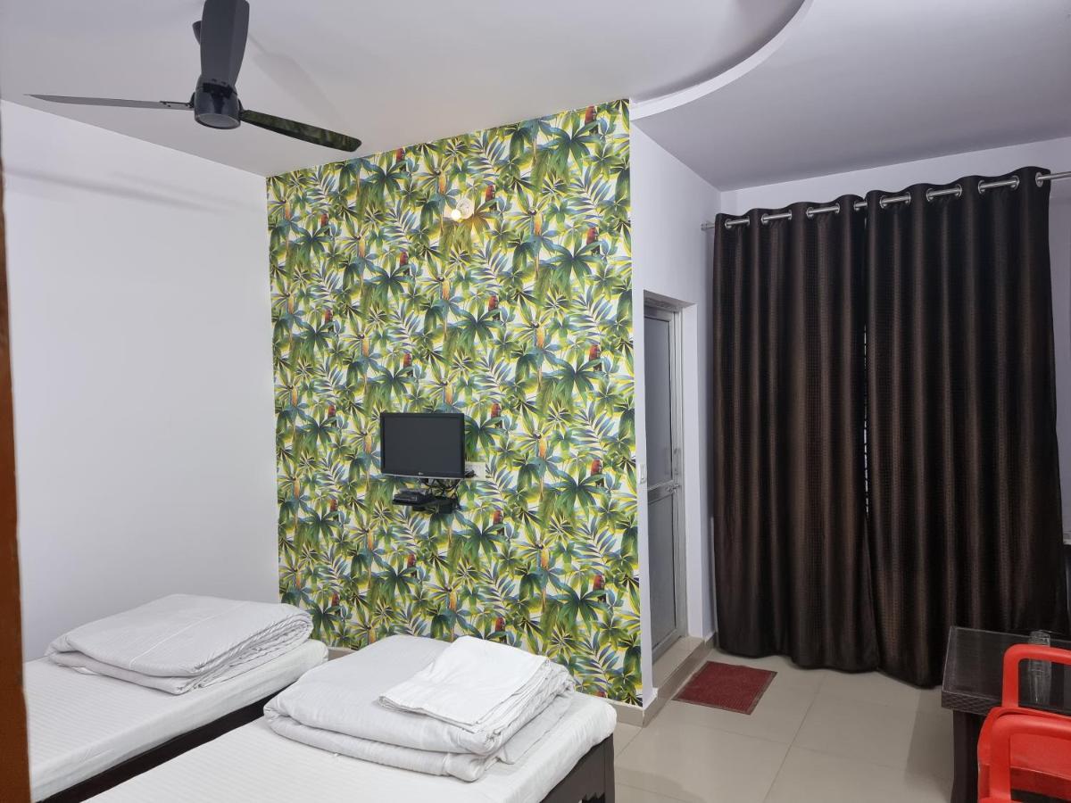 Shivani Inn Hotel & Banquet Seoni  エクステリア 写真