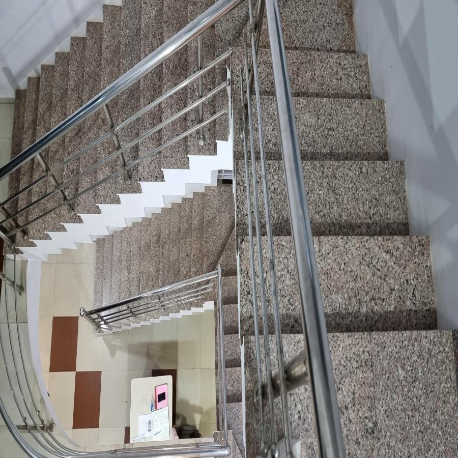 Shivani Inn Hotel & Banquet Seoni  エクステリア 写真