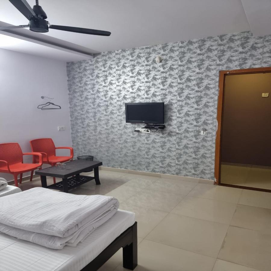 Shivani Inn Hotel & Banquet Seoni  エクステリア 写真
