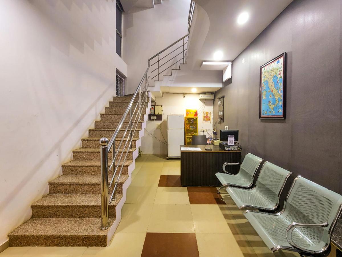 Shivani Inn Hotel & Banquet Seoni  エクステリア 写真